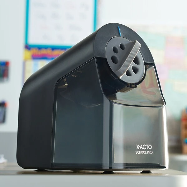 X-ACTO School Pro Electric Pencil Sharpener, Black (1670) 8 X-ACTO School Pro Electric Pencil Sharpener, Black (1670) - Image 6